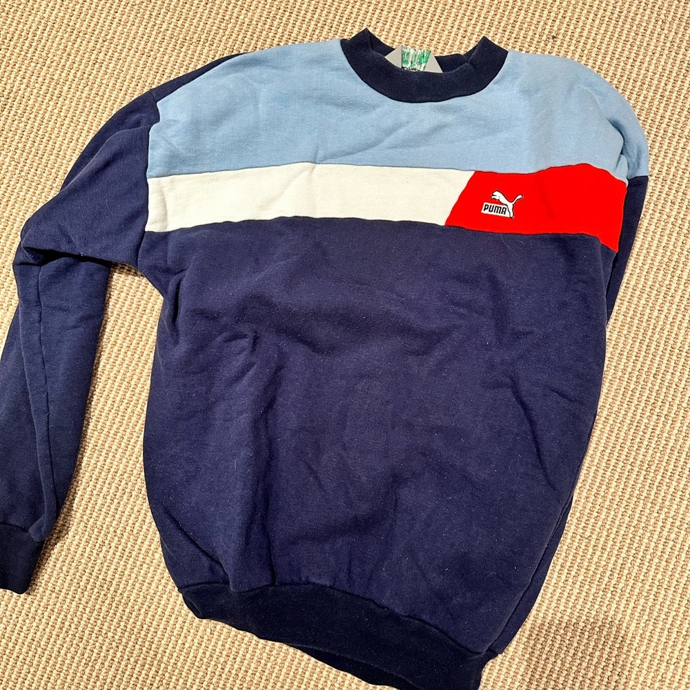 Vintage puma crewneck. Bought in Barcelona Spain at a vintage store! Super comfy